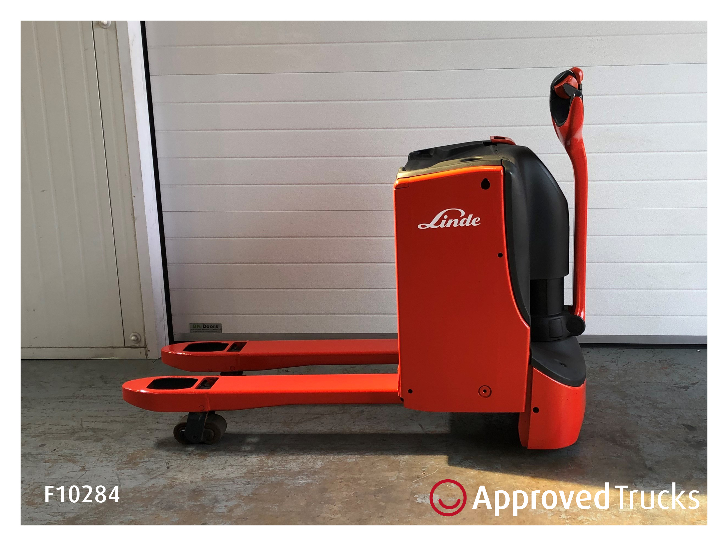 Linde T18 Powered Pallet Truck Sold Used Forklift Services